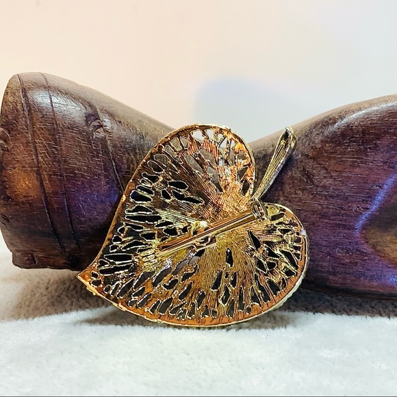 Vintage Leaf Rhinestone Brooch - Picture 4 of 6